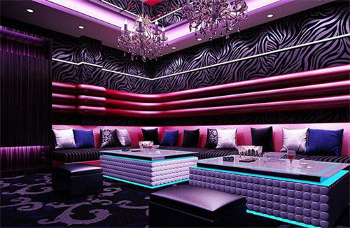 ϾĳУҹĻʱKTVΪ˷ɺֵѡ֮ءôϾЩϳˡֵһԵKTVأһ̵һ¡ Ԥã 173-1675-8531 Vͬ һϾKTVһ 888 8ˡ