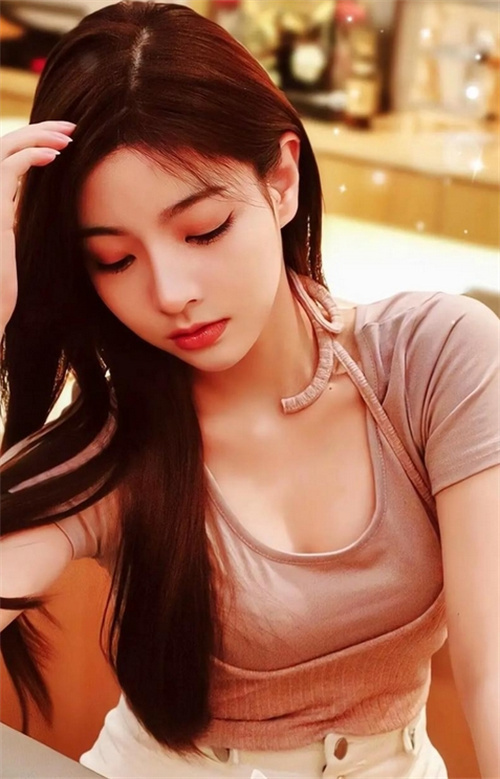 Ͼеֽһ飬ڶְ߷׷׹ע𵱵صKTVΪҵĺģرһϾKTVһɣ ԤСۣ 193-5843-4697 Vͬ һϾҼK